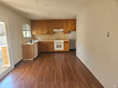 117 Charles Ct, Vallejo, CA 94591 photo 6
