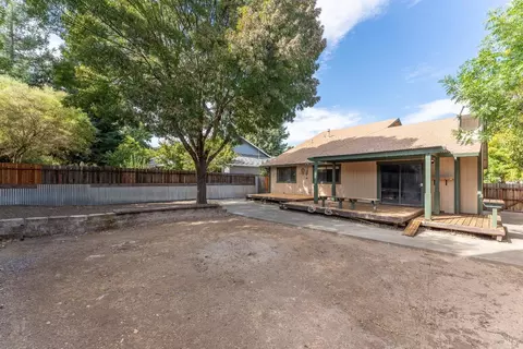 605 Empire Dr, Ukiah, CA 95482 photo 17