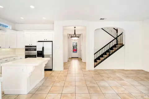 9235 Hallmark Pl, Vallejo, CA 94591
