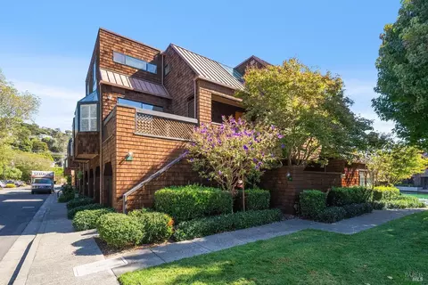 20 Lagoon Vis, Tiburon, CA 94920 photo 3