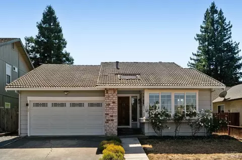 244 Banff Way, Petaluma, CA 94954