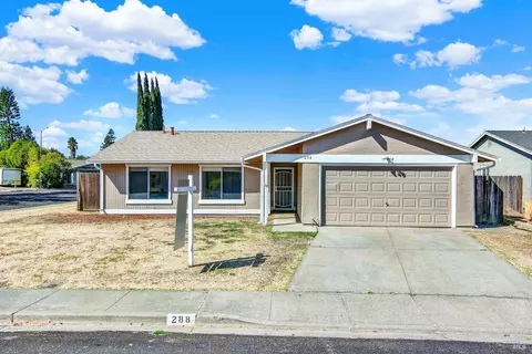 288 Ponderosa Dr, Vacaville, CA 95687