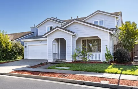 7606 12th Hole Dr, Windsor, CA 95492