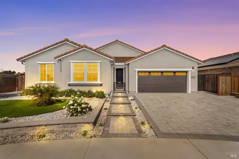 766 Blake Rd, Vacaville, CA 95687