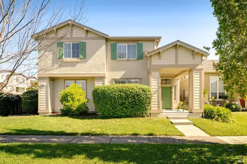 2902 W Creek Ln, Santa Rosa, CA 95407