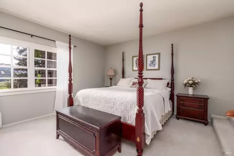 Bedroom - 5700 Old River Rd, Ukiah, CA 95482 photo 2 of 2