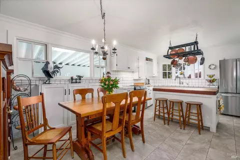 Dining - 5700 Old River Rd, Ukiah, CA 95482 photo 1 of 1