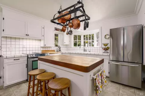 Kitchen - 5700 Old River Rd, Ukiah, CA 95482 photo 1 of 3