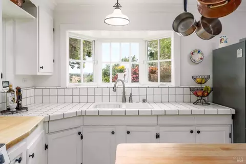 Kitchen - 5700 Old River Rd, Ukiah, CA 95482 photo 3 of 3