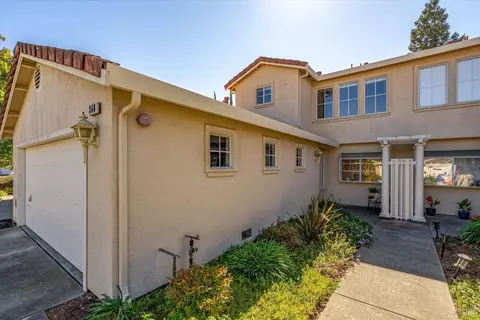 360 Columbia Cir, Benicia, CA 94510