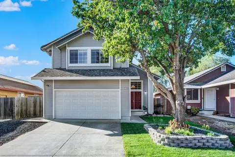 348 Zachary Dr, Vacaville, CA 95687