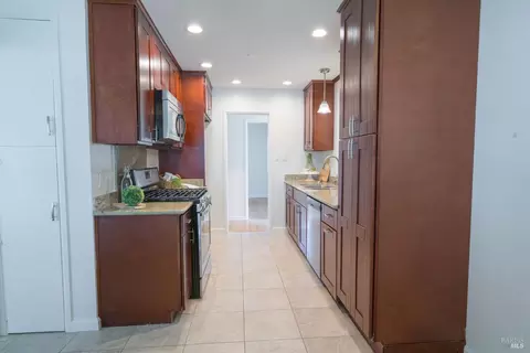 768 Beechwood Ave, Vallejo, CA 94591 photo 10