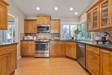 8401 Honor Pl, Cotati, CA 94931 photo 10