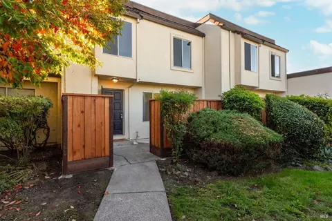1850 Primavera Dr, Santa Rosa, CA 95409