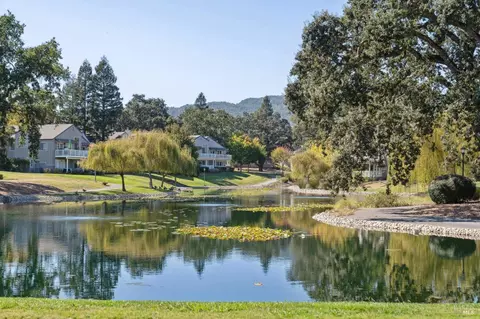 832 Princeton Dr, Sonoma, CA 95476