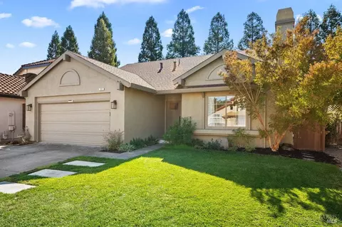 112 Cottontail Way, Windsor, CA 95492