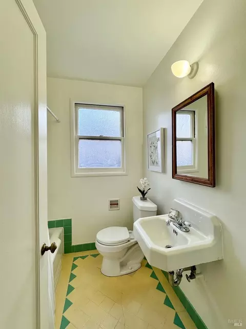 1409 Ensign Ave, Vallejo, CA 94590 photo 17