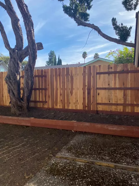 289 Daphne Dr, Fairfield, CA 94533 photo 15