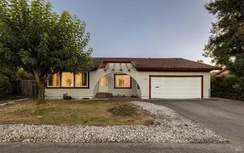 923 Santa Dorotea Cir, Rohnert Park, CA 94928