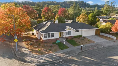 6651 Greenmeadow Ct, Santa Rosa, CA 95409
