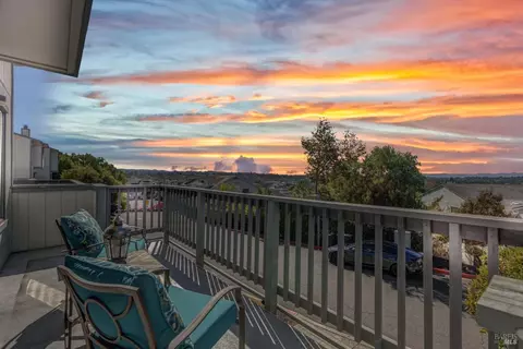 128 Nashville Ln, Vallejo, CA 94591