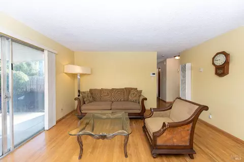 224 College Ave, Vallejo, CA 94589 photo 4
