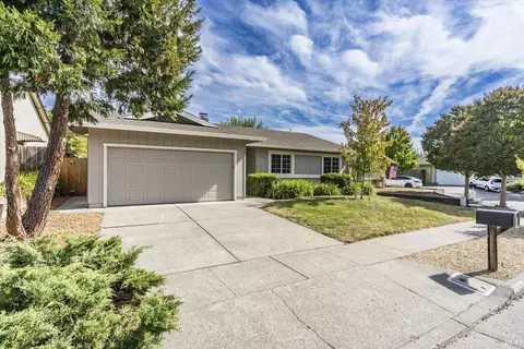 3512 Chanate Ct, Santa Rosa, CA 95404