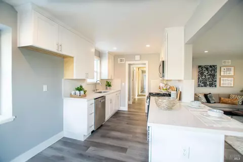 415 Taper Ave, Vallejo, CA 94589 photo 8