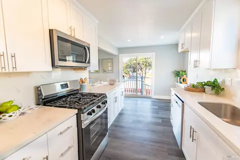 415 Taper Ave, Vallejo, CA 94589 photo 9