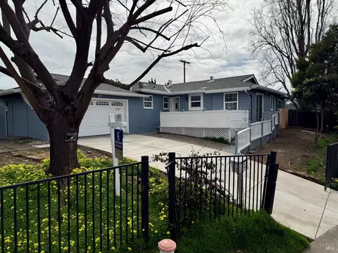 415 Taper Ave, Vallejo, CA 94589 photo 3