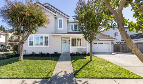 1636 Andover Way, Petaluma, CA 94954
