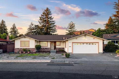 5119 Lisa Way, Santa Rosa, CA 95409