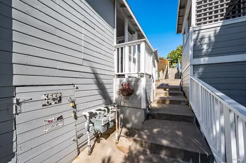206-210 Ohio St, Vallejo, CA 94590 photo 8