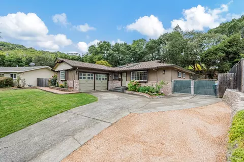 1085 Cambridge St, Novato, CA 94947