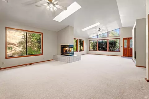 403 Crestview Dr, Ukiah, CA 95482 photo 6