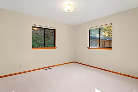 403 Crestview Dr, Ukiah, CA 95482 photo 15