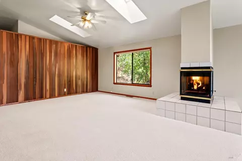403 Crestview Dr, Ukiah, CA 95482 photo 5