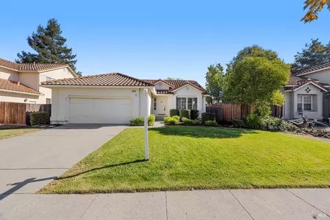 2158 Francisco Ave, Santa Rosa, CA 95403