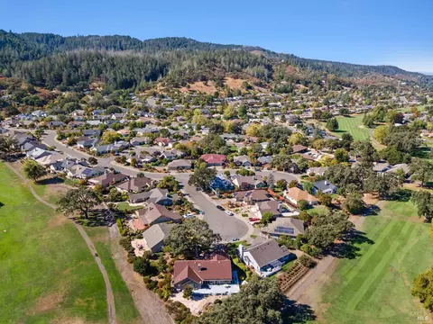 332 Miramonte Way, Santa Rosa, CA 95409