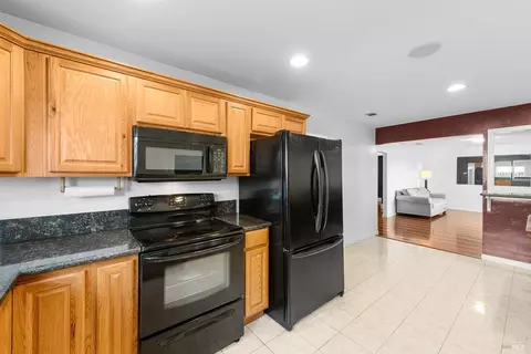 172 Markham Ave, Vacaville, CA 95688 photo 14
