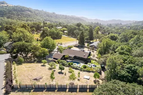 View/Area - 19334 Spring Dr, Sonoma, CA 95476 photo 1 of 5