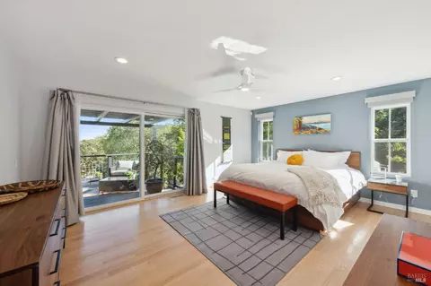 Bedroom - 19334 Spring Dr, Sonoma, CA 95476 photo 1 of 7