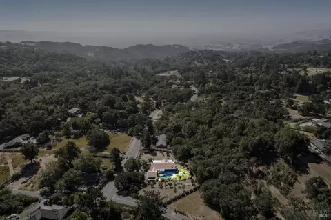 View/Area - 19334 Spring Dr, Sonoma, CA 95476 photo 4 of 5