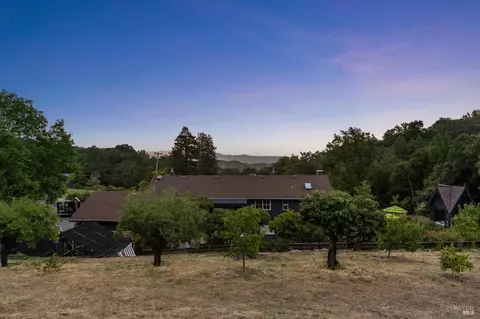 Exterior - 19334 Spring Dr, Sonoma, CA 95476 photo 27 of 29