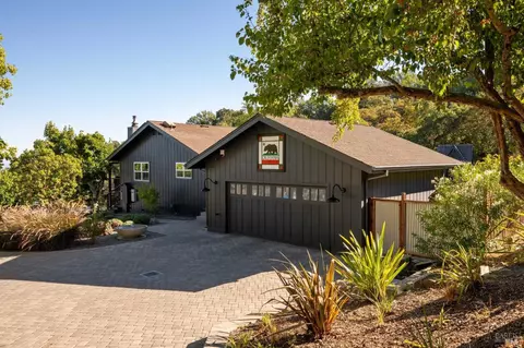 Exterior - 19334 Spring Dr, Sonoma, CA 95476 photo 3 of 29