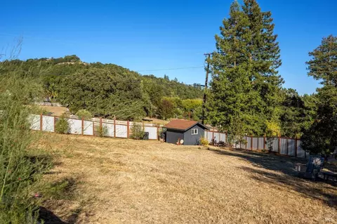 Exterior - 19334 Spring Dr, Sonoma, CA 95476 photo 15 of 29