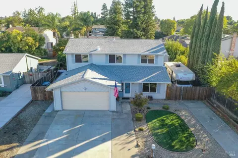 515 Mckenzie Dr, Dixon, CA 95620 photo 2