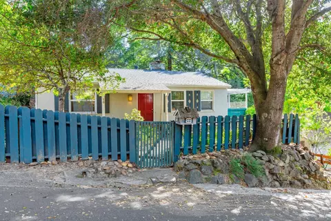 16 Traxler Rd, San Anselmo, CA 94960
