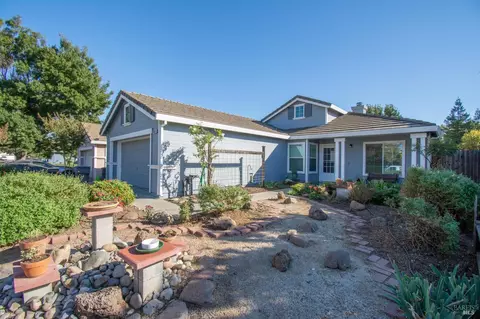 1615 Marenda Dr, Dixon, CA 95620 photo 2