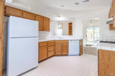 1615 Marenda Dr, Dixon, CA 95620 photo 11